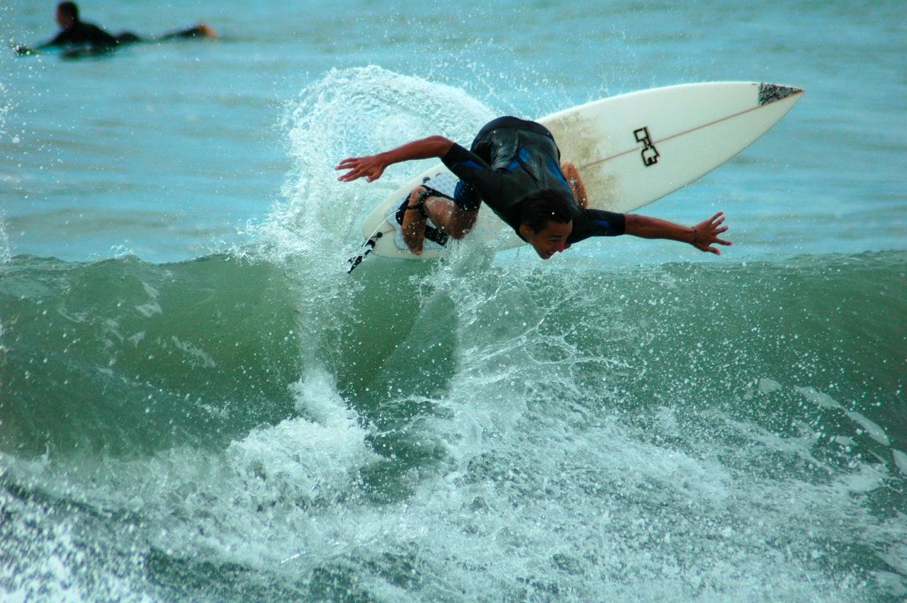 Palawai surf school 1